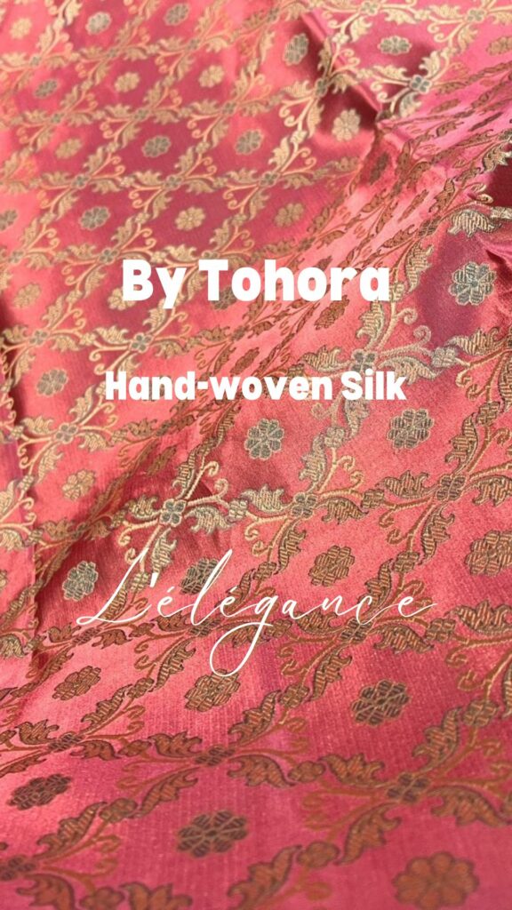 Pochette en soie naturelle de murier tissée main. Collection ®Tohora.Elegance